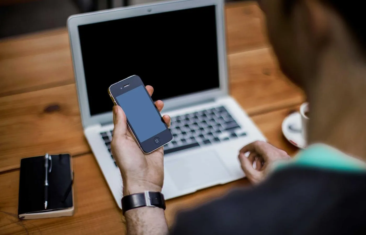 Kiểm tra website trên điện thoại và máy tính
